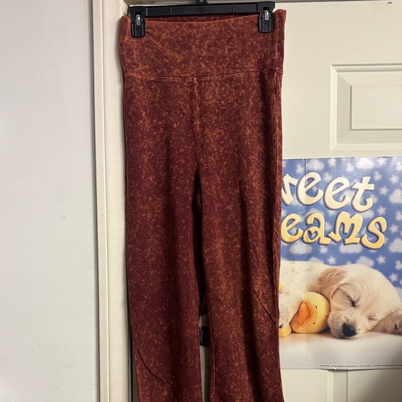 Rust Orange Yoga pants Size M - Picture 1 of 5